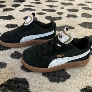 New Puma suede XXI- black/white- size 8c toddler